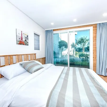 Jeju Aurum Seogwipo Exterior photo