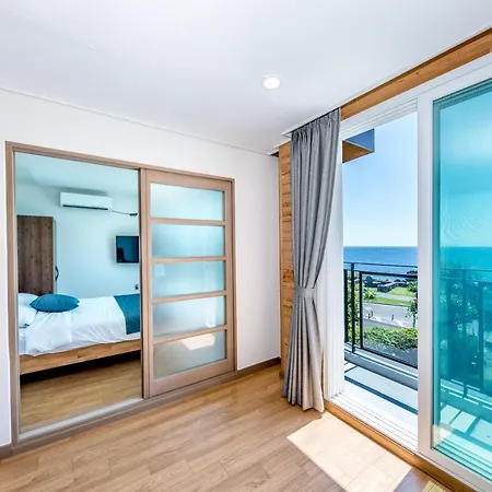 Jeju Aurum Seogwipo Exterior photo