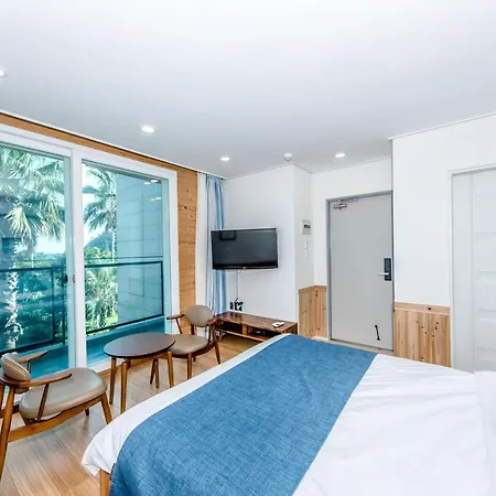 Jeju Aurum Seogwipo Exterior photo
